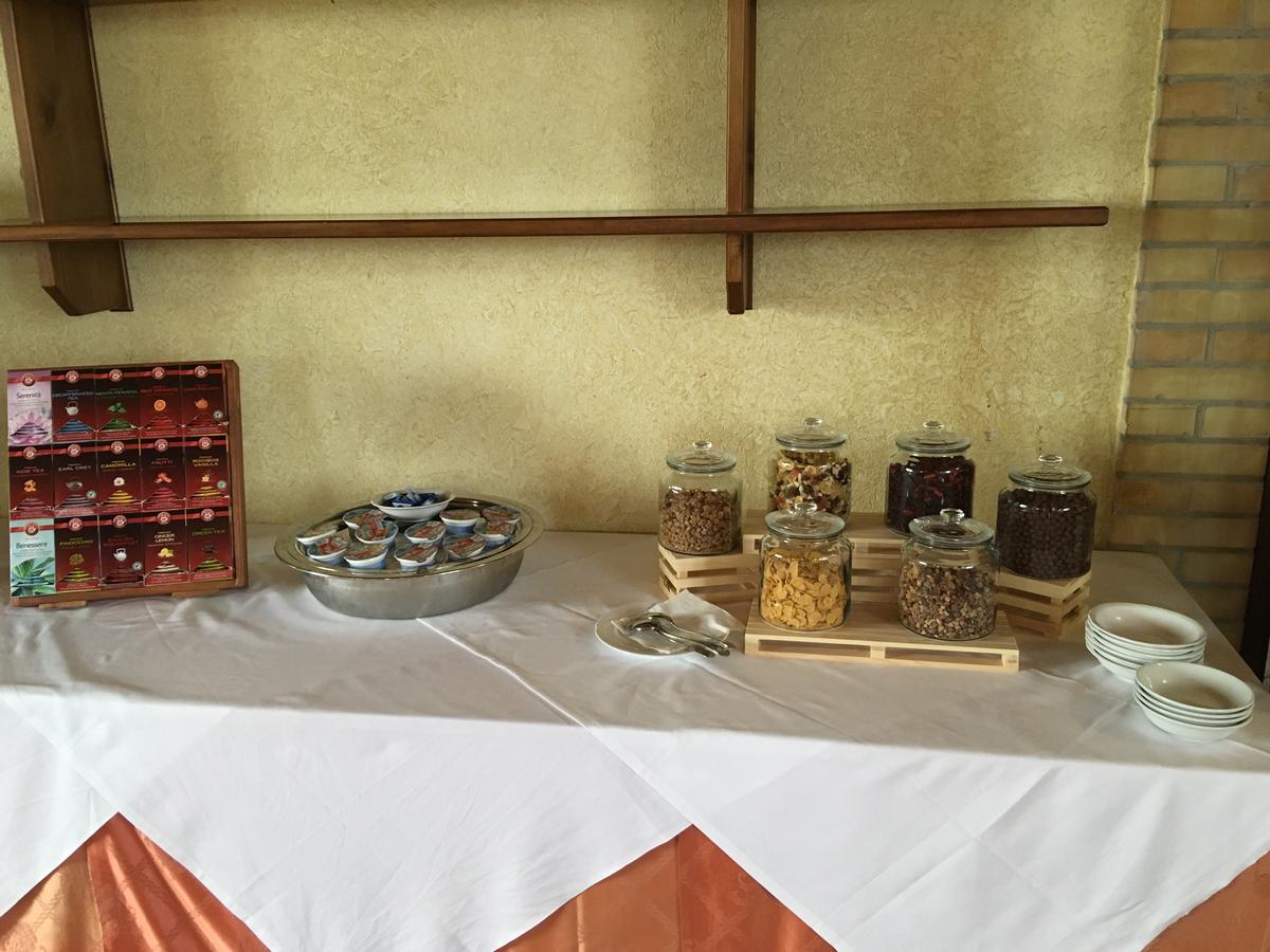 Fattoria Cerreto Hotell Mosciano SantʼAngelo Exteriör bild