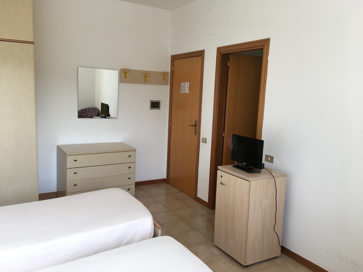 Fattoria Cerreto Hotell Mosciano SantʼAngelo Exteriör bild